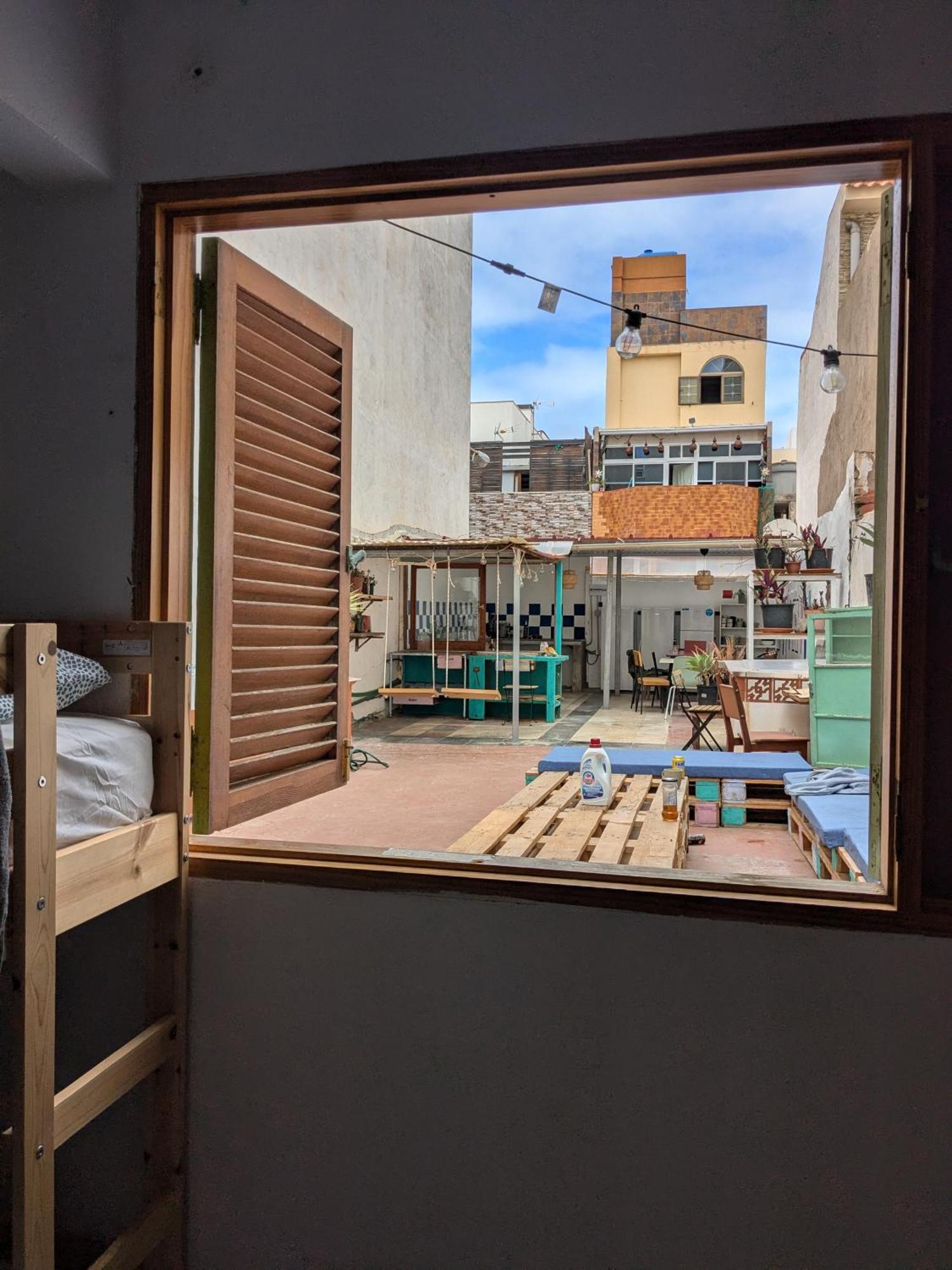 Dona Rose Surf Hostel 大加那利岛拉斯帕尔马斯 外观 照片